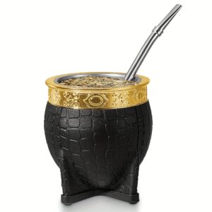 One mate cup which can also serve as a water cup and a coffee cup. It is a special cup for mate tea, made of stainless steel in a crown shape and comes
